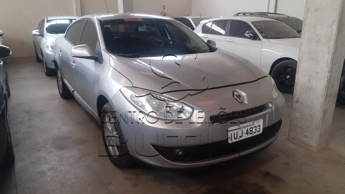 LOTE 009 - FLUENCE DYN (A), PLACA OFICIAL IUJ4833, ANO 2013, MODELO 2013,