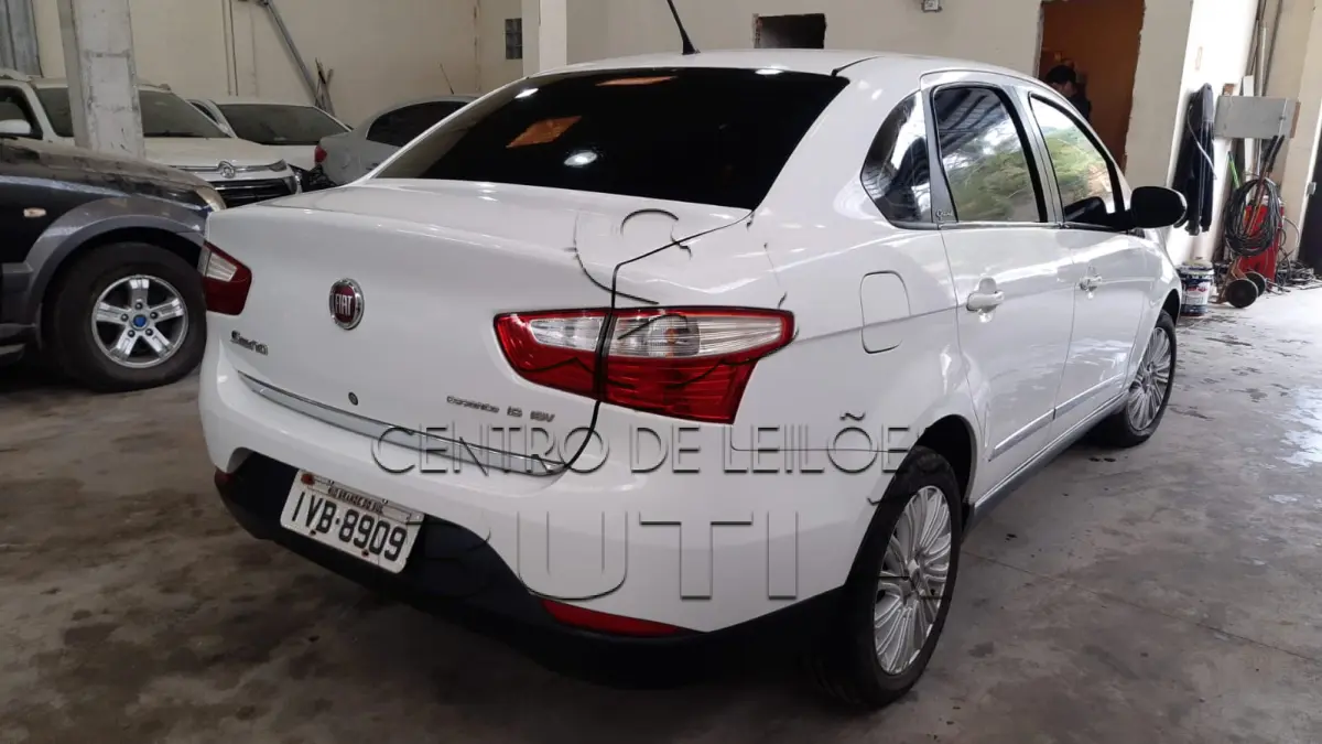 LOTE 006 - GRAND SIENA, PLACA OFICIAL IVB8909, ANO 2013, MODELO 2014,