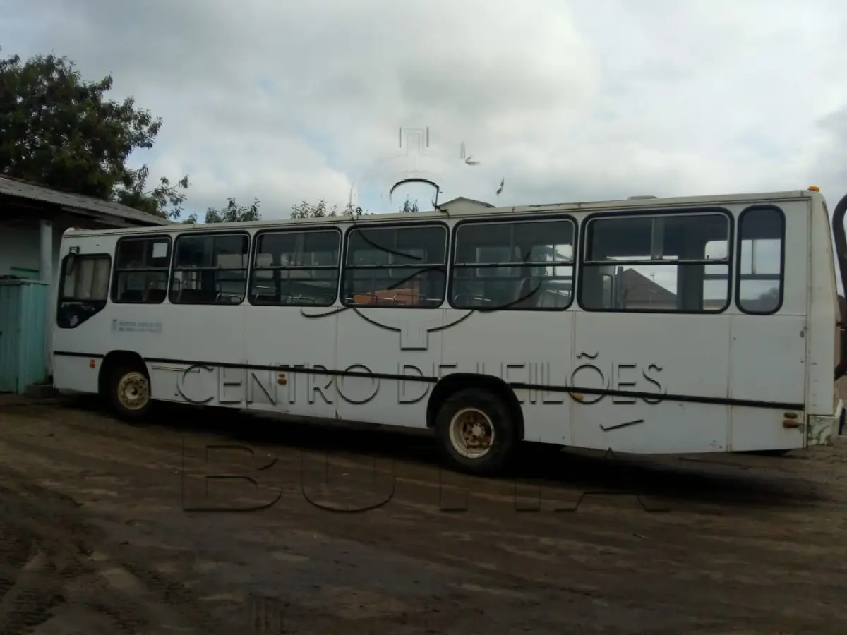 LOTE 002 - ONÍBUS