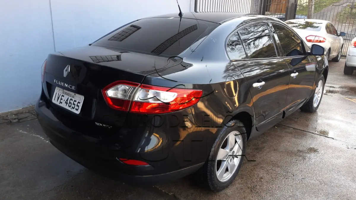 LOTE 004 - FLUENCE DYN (M), PLACA IVE 4655, ANO 2013, MODELO 2014,