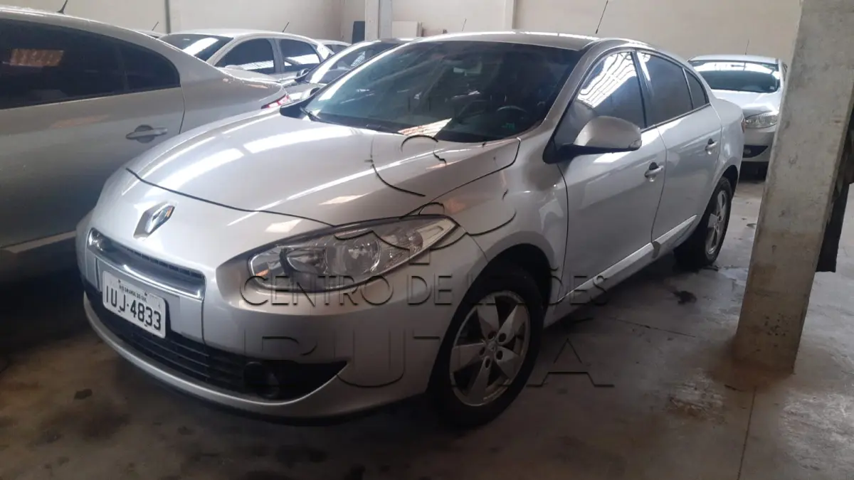 LOTE 009 - FLUENCE DYN (A), PLACA OFICIAL IUJ4833, ANO 2013, MODELO 2013,
