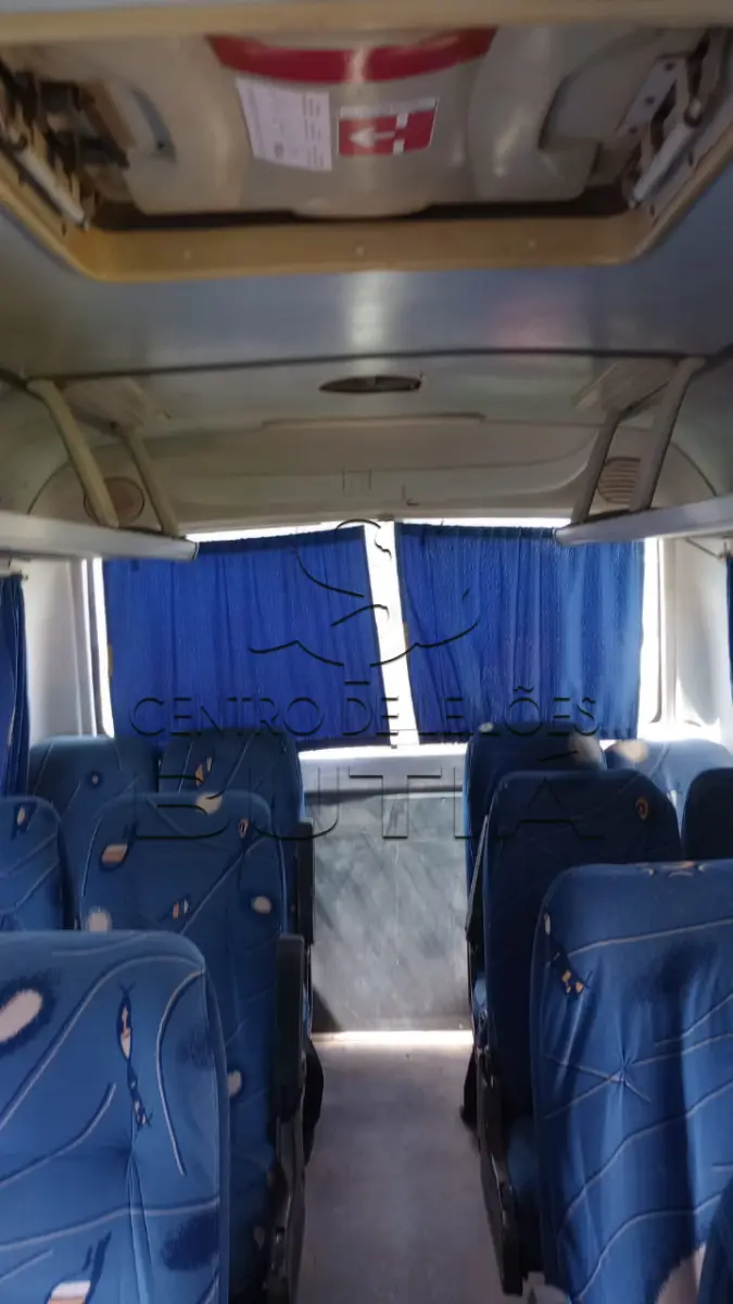 LOTE 004 - MICROÔNIBUS